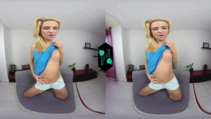 Vinna Reed - Her Golden Dildo Matches Her Blonde Hair - Vinna Reed