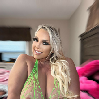Venus Rising Pornstar
