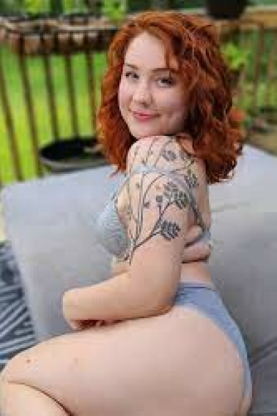Autumn Buttons Pornstar