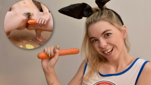 Lina Roselina Bunny Tease in Stunning 4K VR