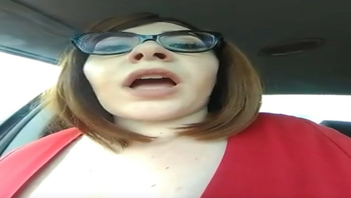 Unaware Giantess Tiny Passenger Caught